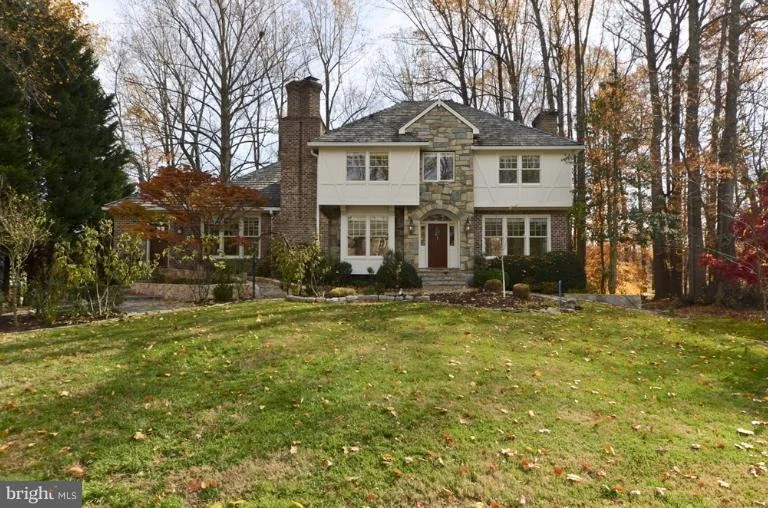 Photo of 6509 BELLAMINE COURT