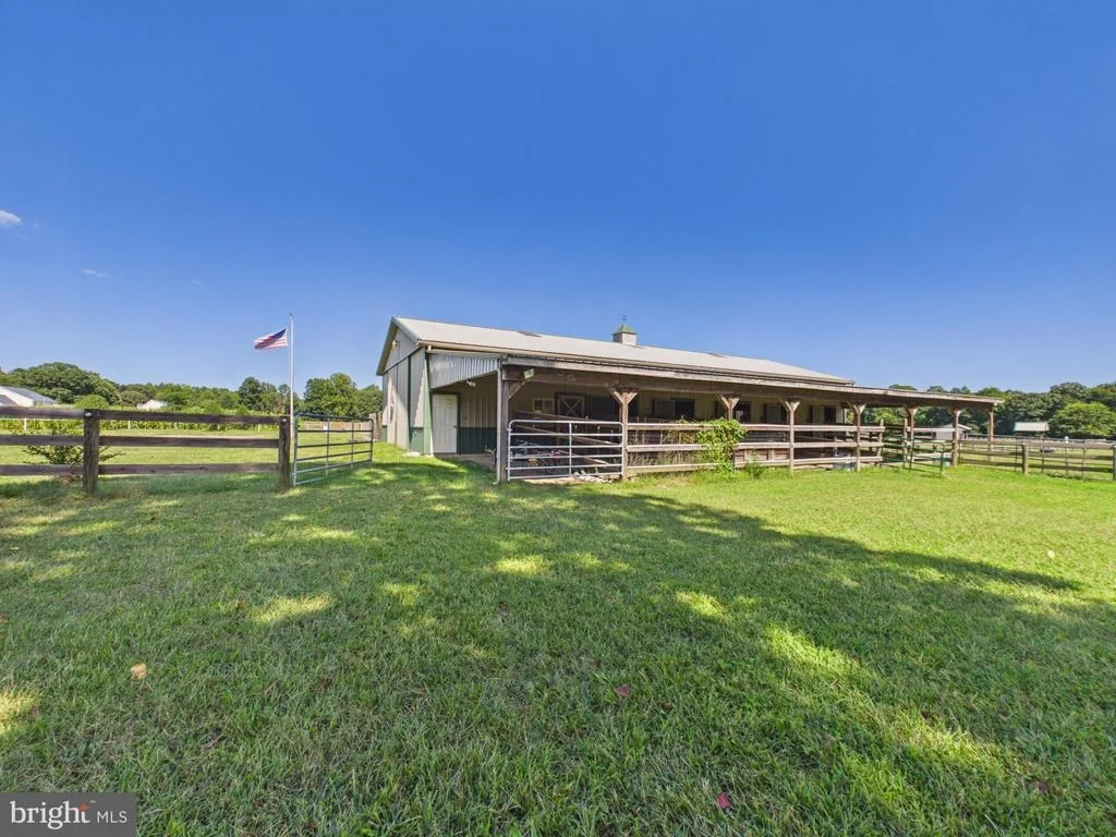 Photo of 6505 GRIFFITH LAKE DRIVE