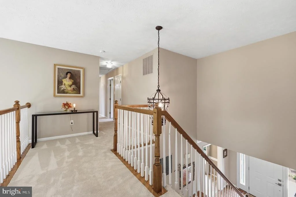 Photo of 6913 SOVEREIGN PLACE