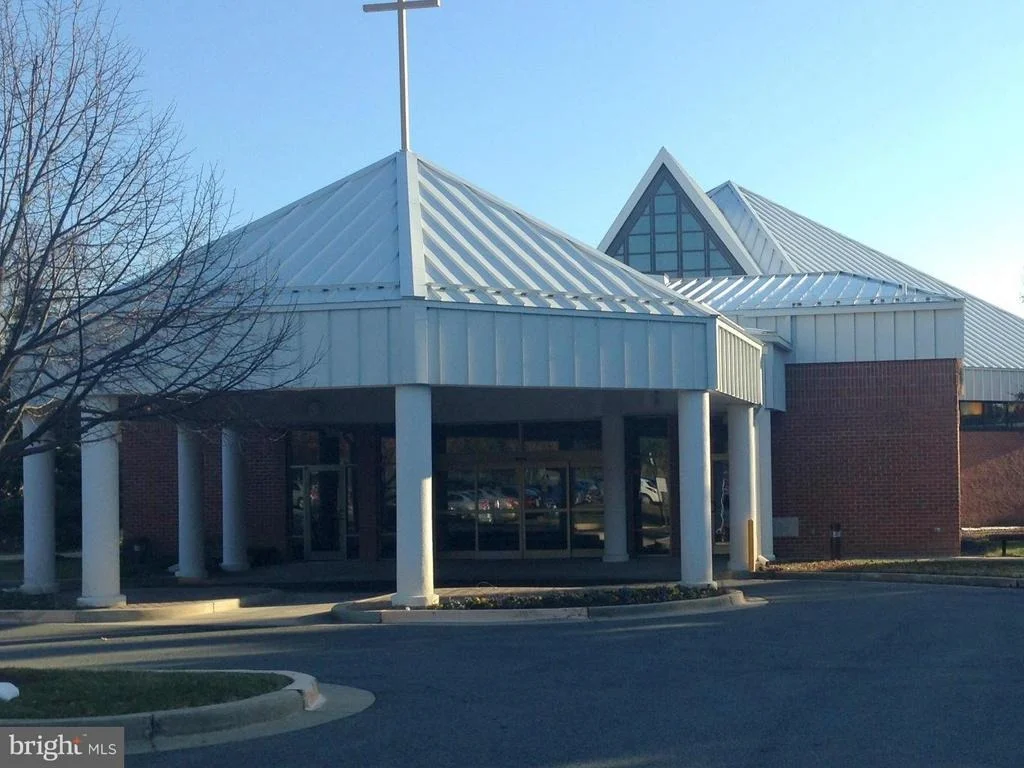 Photo of Unit 3318 at 15115 INTERLACHEN DRIVE