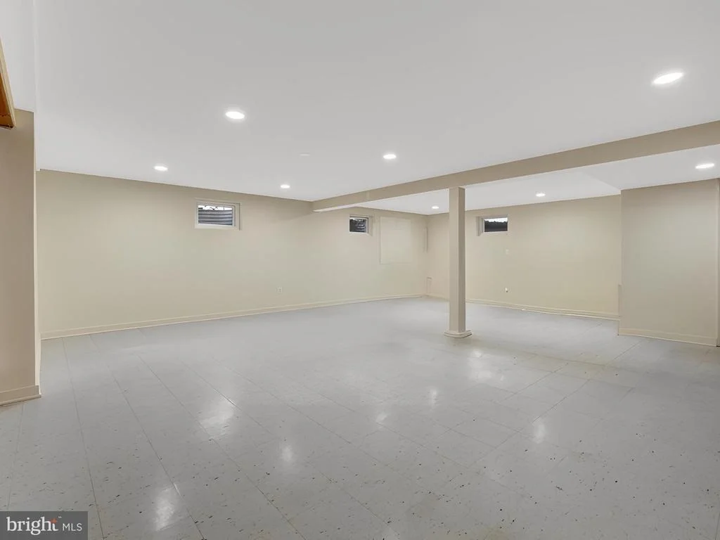 Photo of 4008 DOWNING STREET