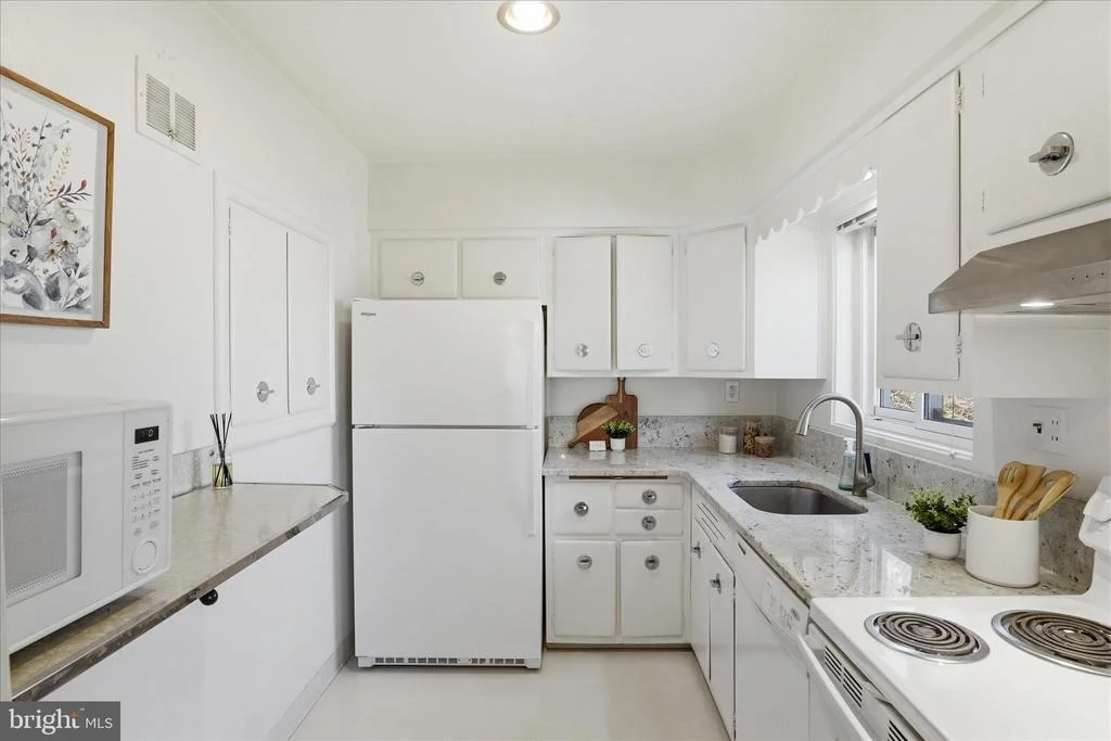 Photo of 10014 CEDAR LANE