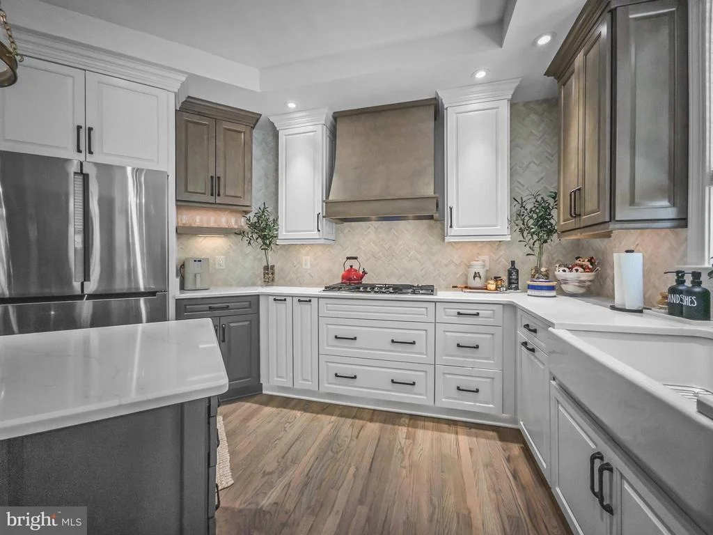 Photo of 3738 GLEN EAGLES DRIVE