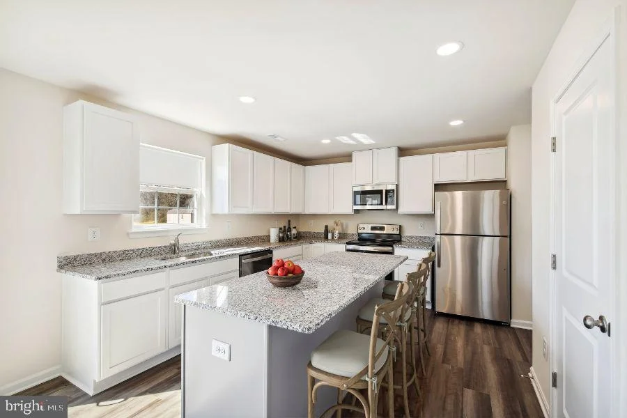 Photo of 90 GRIFFITH WAY