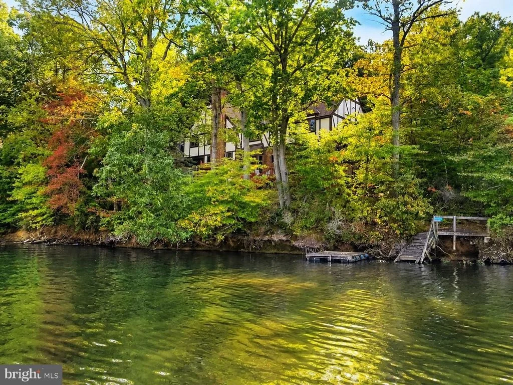 Photo of 2490 TREE HOUSE DRIVE