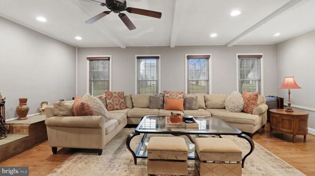 Photo of 15501 PEACH LEAF LANE
