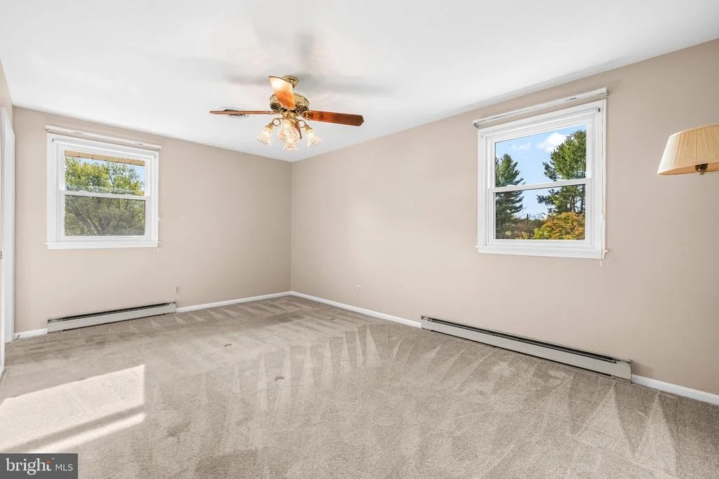 Photo of 12721 MANOR ROAD
