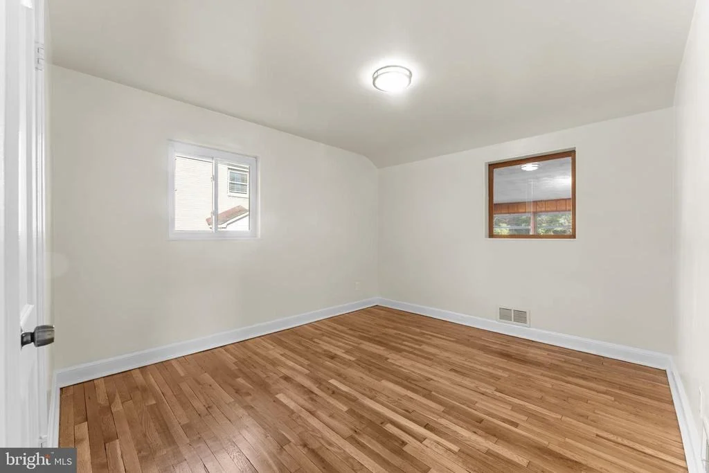 Photo of 11013 AMHERST AVENUE