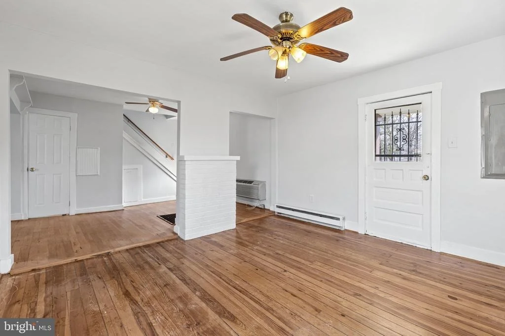 Photo of 822 N COMMERCE AVENUE