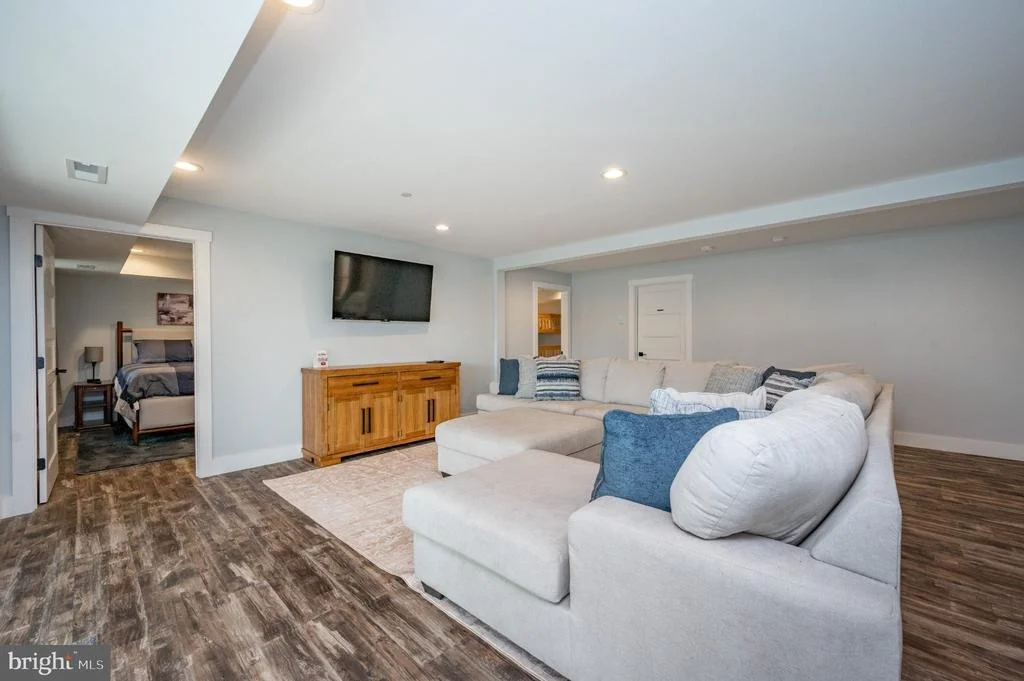 Photo of 78 GLEN COVE CIRCLE