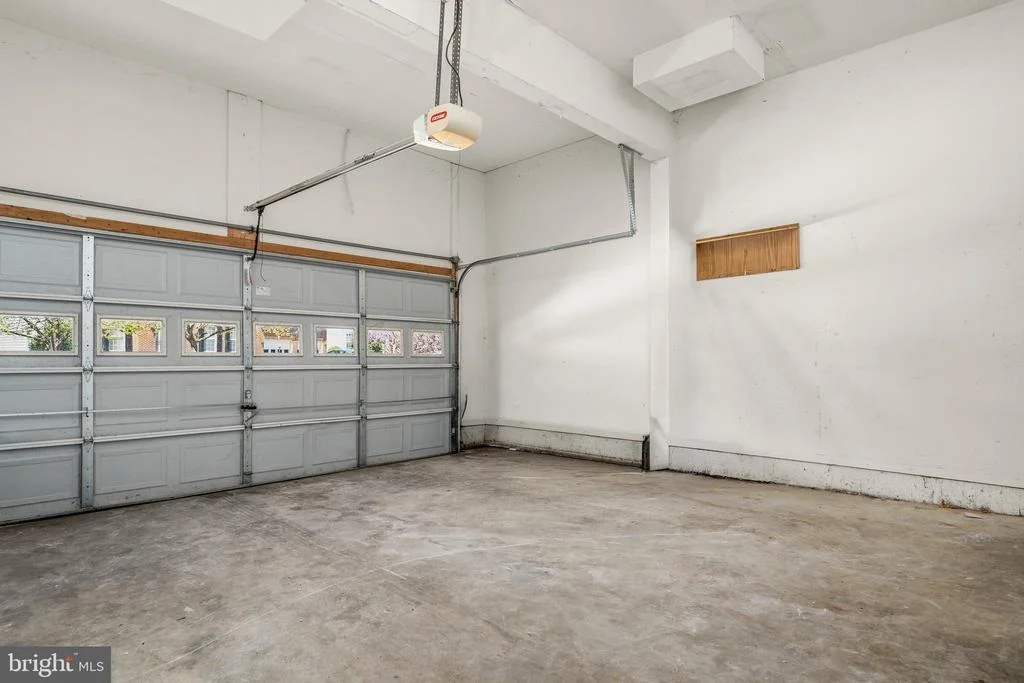 Photo of 14003 LAKE MEADOWS DRIVE