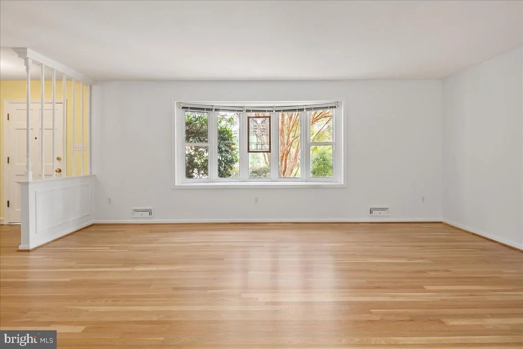 Photo of 9210 CHERRYTREE DRIVE