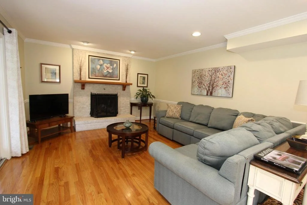 Photo of 6759 MEADOWSIDE DRIVE