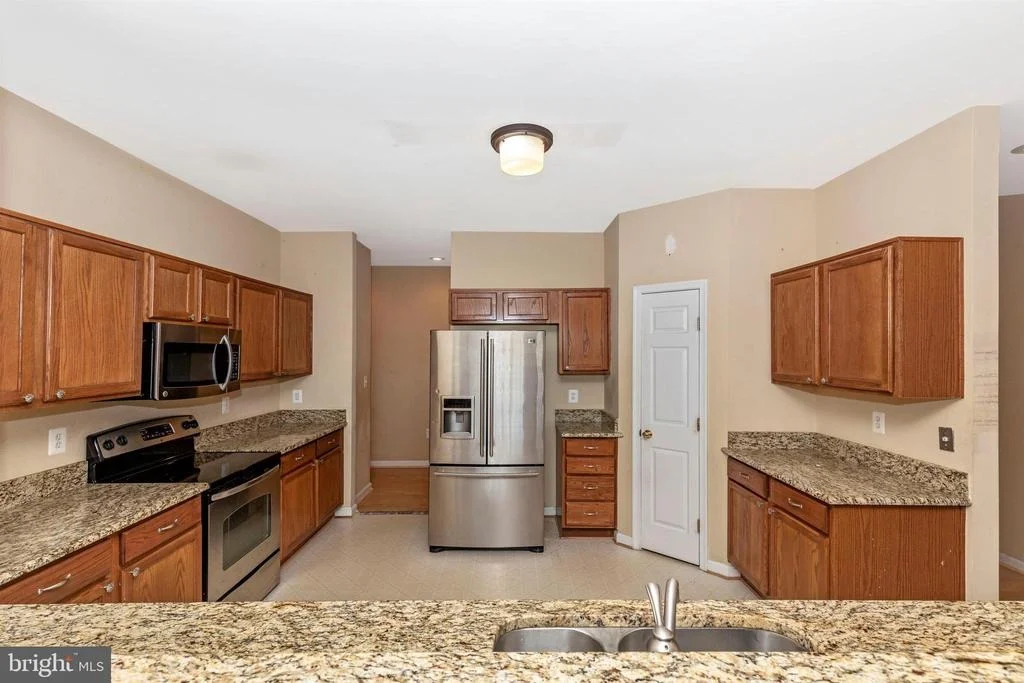 Photo of 17112 MAGIC MOUNTAIN DRIVE