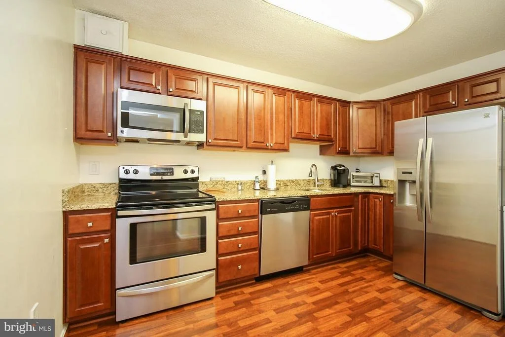 Photo of Unit 1906 at 15101 INTERLACHEN DRIVE