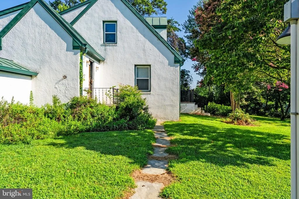 Photo of 4400 SCOTTS ROAD