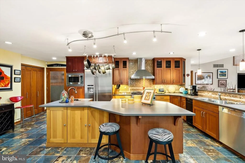 Photo of 621 HANOVER DRIVE
