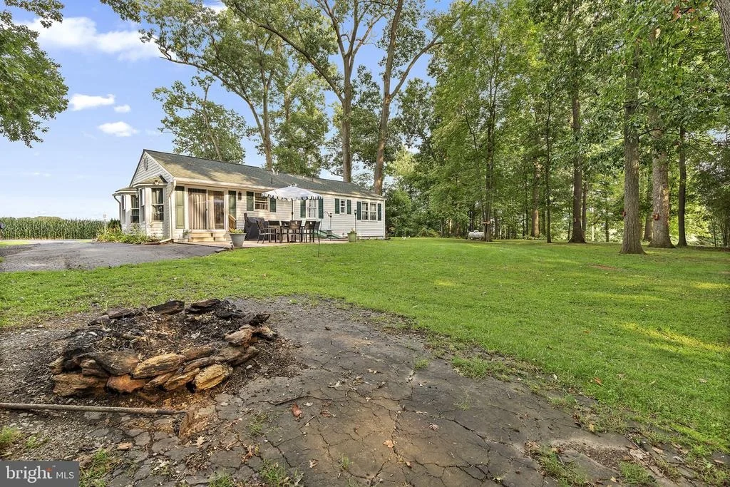 Photo of 5312 W HEAPS ROAD