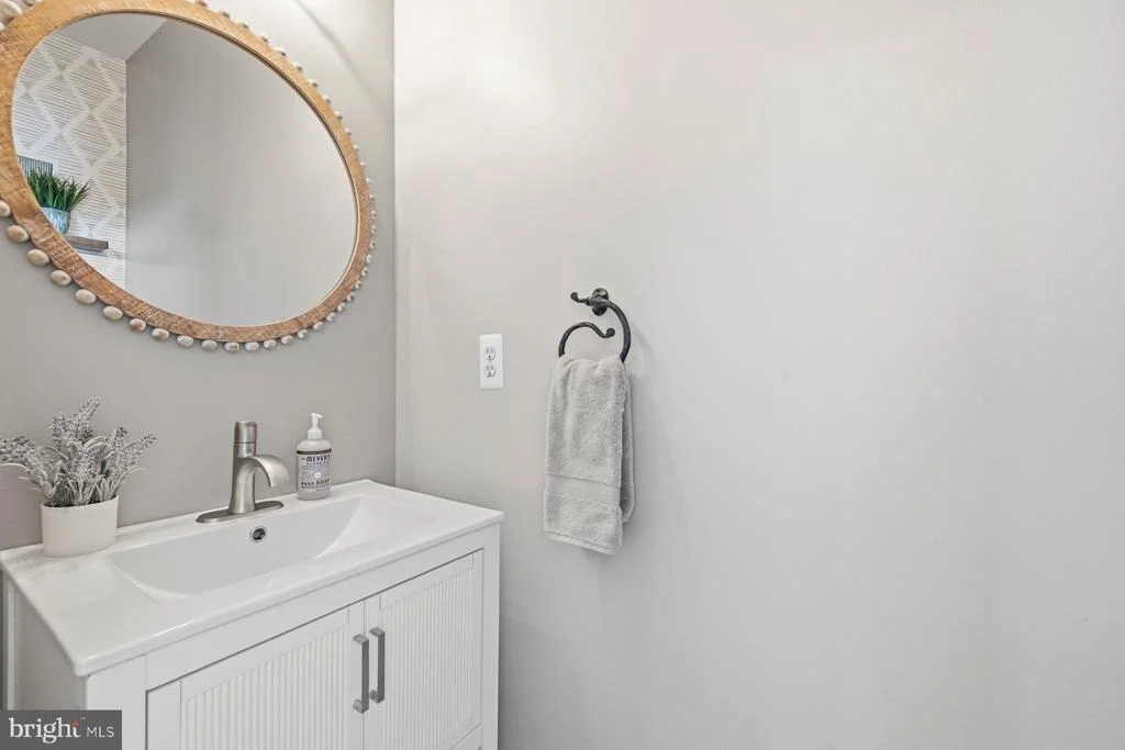 Photo of 1204 LONGBOW ROAD