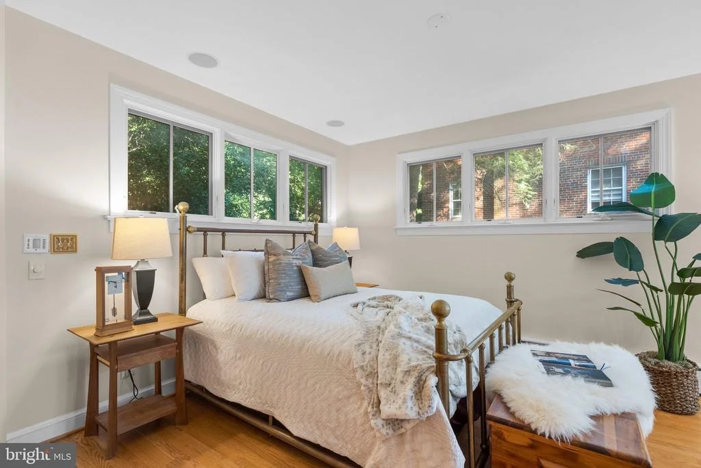 Photo of 1118 DALE DRIVE