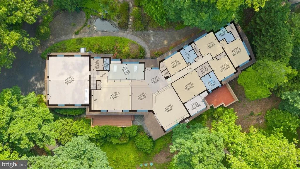 Photo of 698 DISCOVERY ROAD