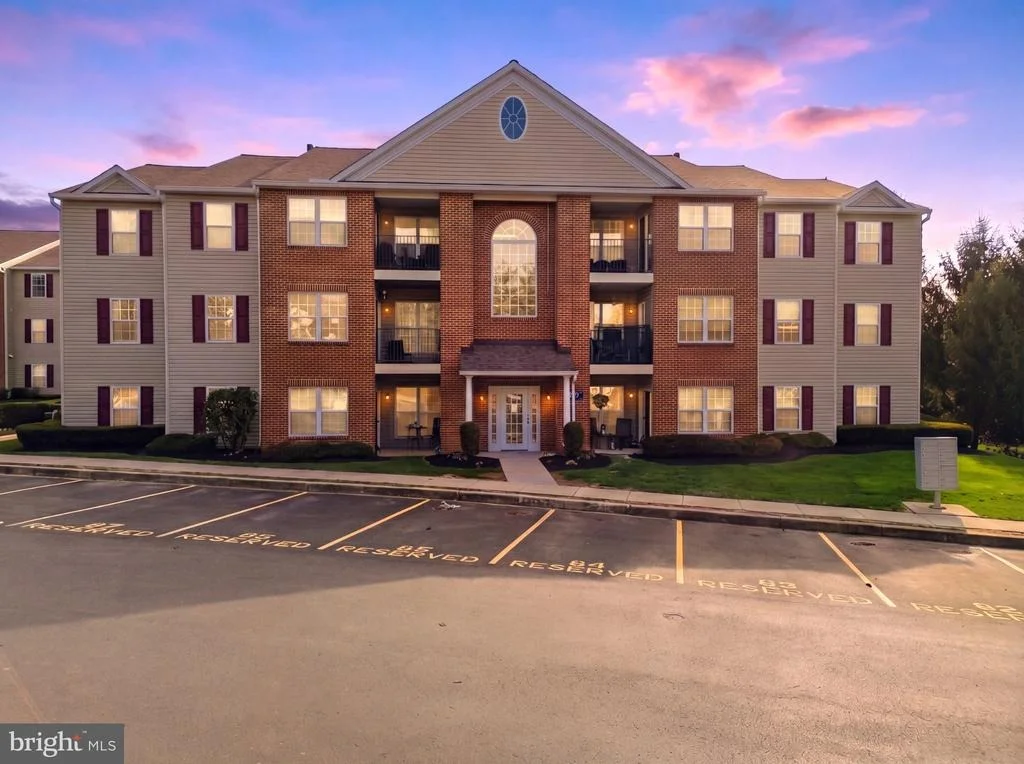 Photo of Unit 1B at 3840 NORMANDY DRIVE
