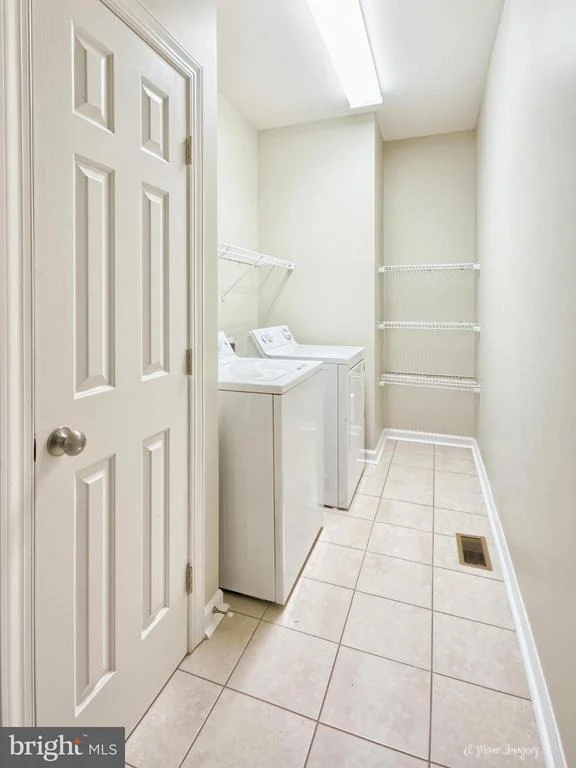 Photo of 402 GLENBROOK DRIVE