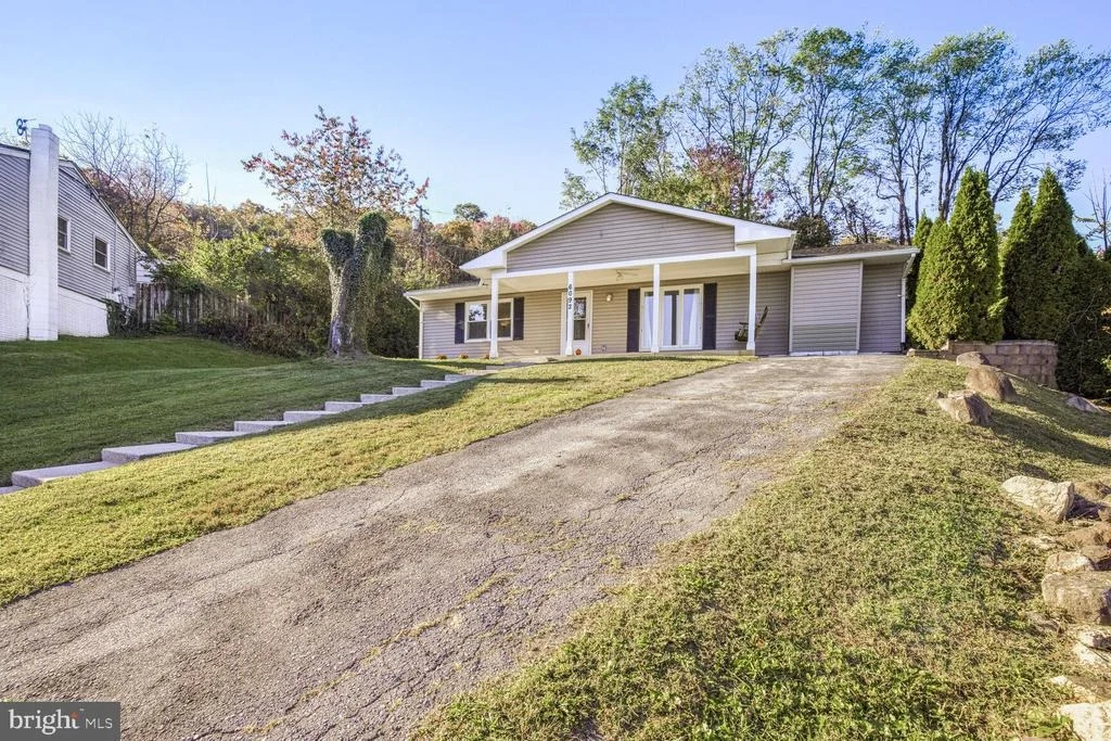 Photo of 6092 QUARTZ CIRCLE