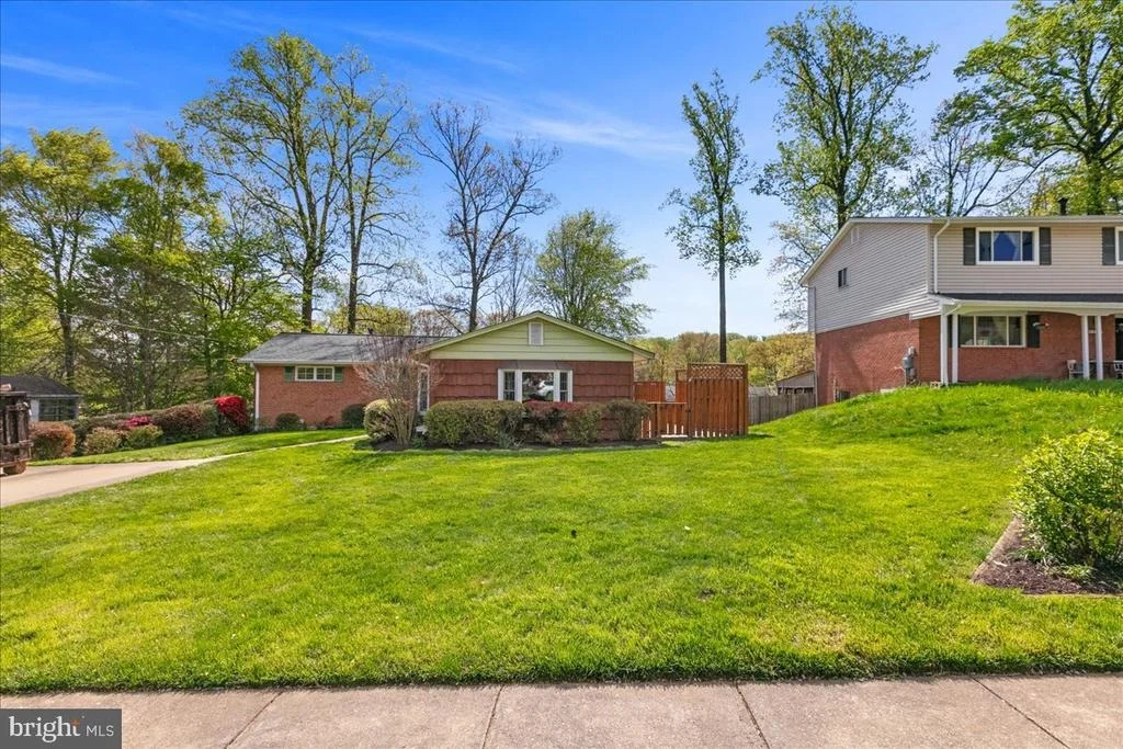 Photo of 5517 SOUTHAMPTON DRIVE