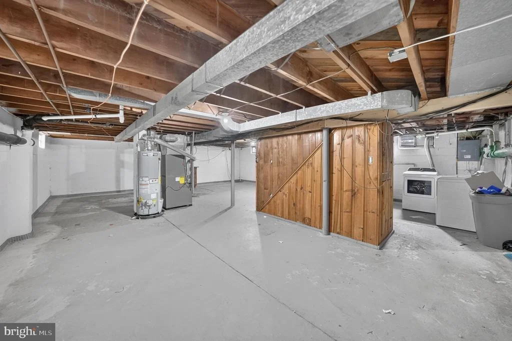 Photo of 520 RANDALL AVENUE
