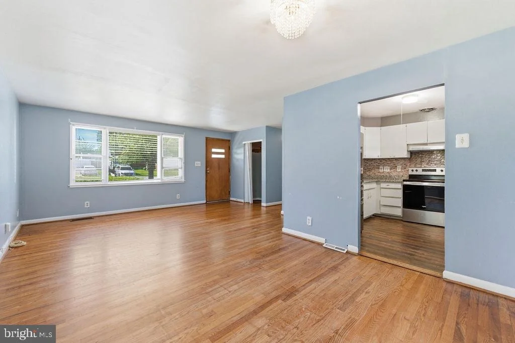 Photo of 9516 PARK AVENUE