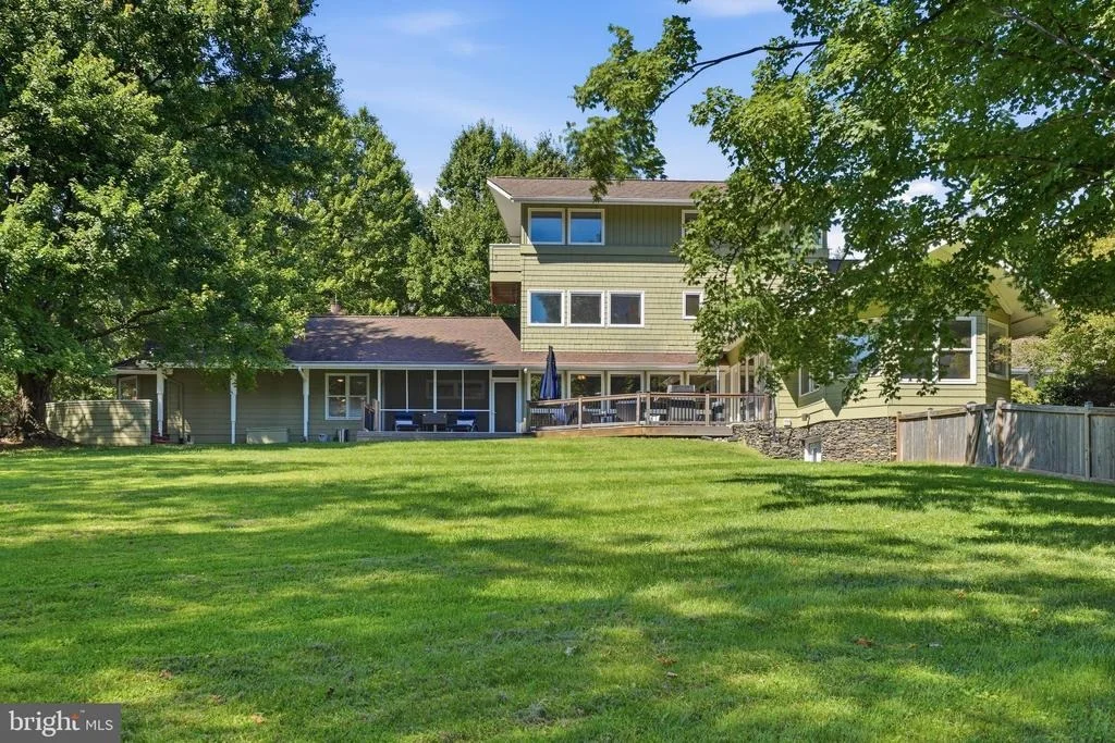 Photo of 6303 WINPENNY DRIVE