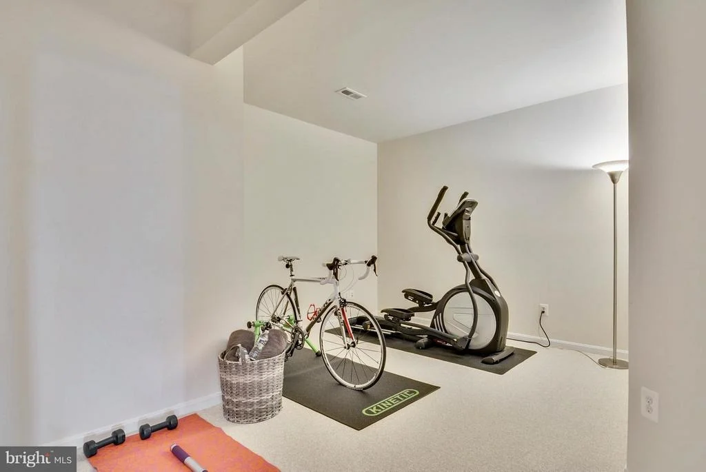Photo of 22141 PARK GLENN DRIVE
