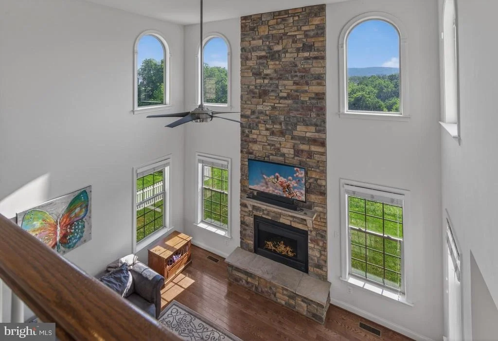 Photo of 1135 DARGON QUARRY LANE