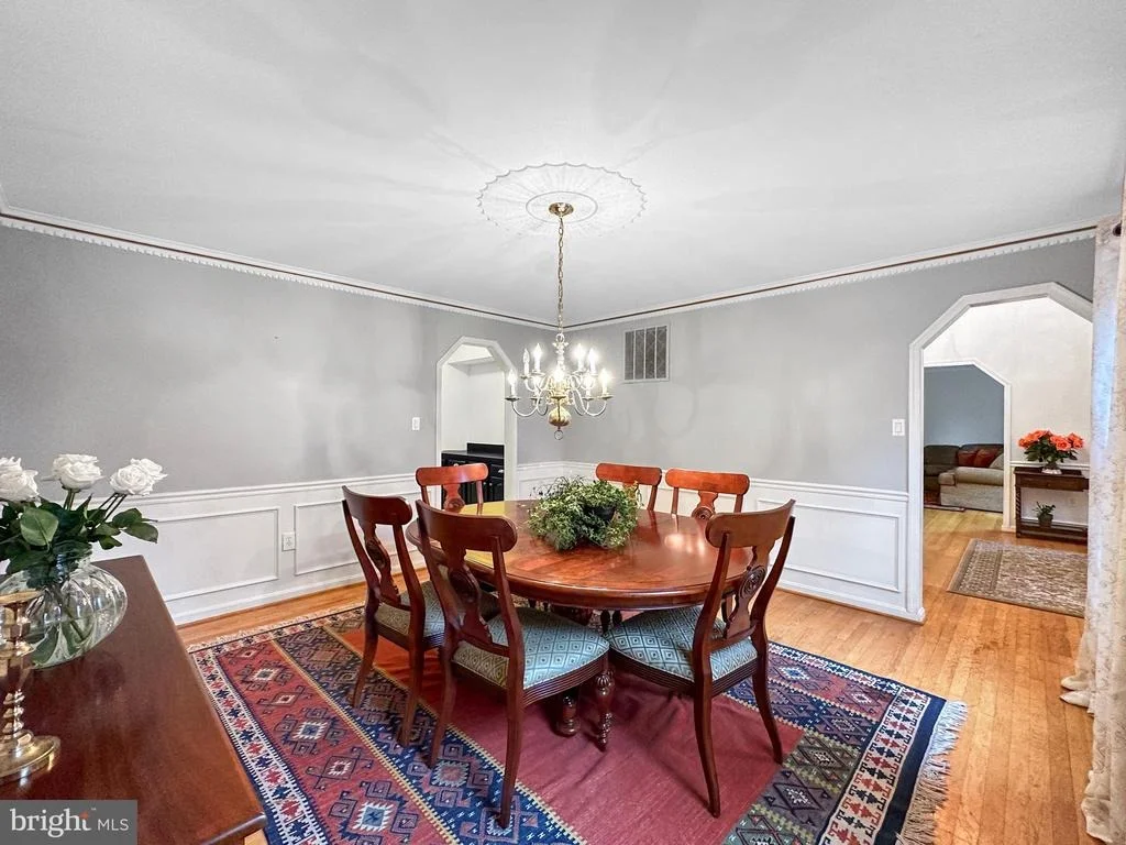 Photo of 325 SOAPSTONE LANE