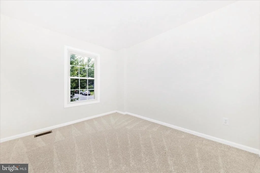 Photo of 176 STONEYBROOK COURT