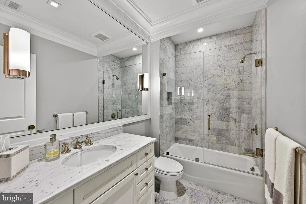 Photo of 4432 CHESTNUT LANE NW