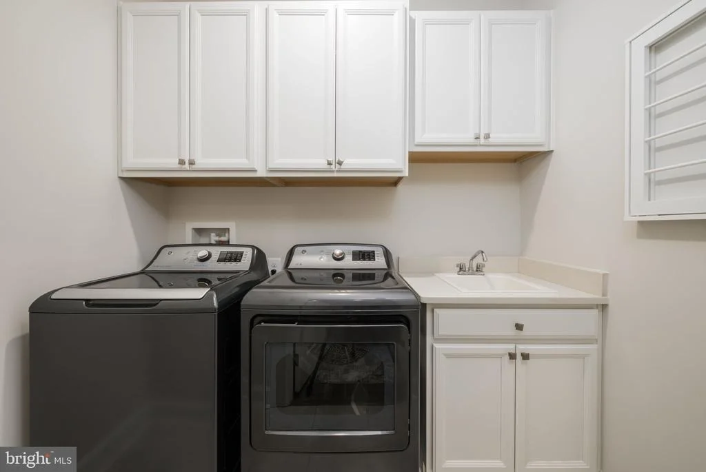 Photo of 16423 SAWGRASS DRIVE