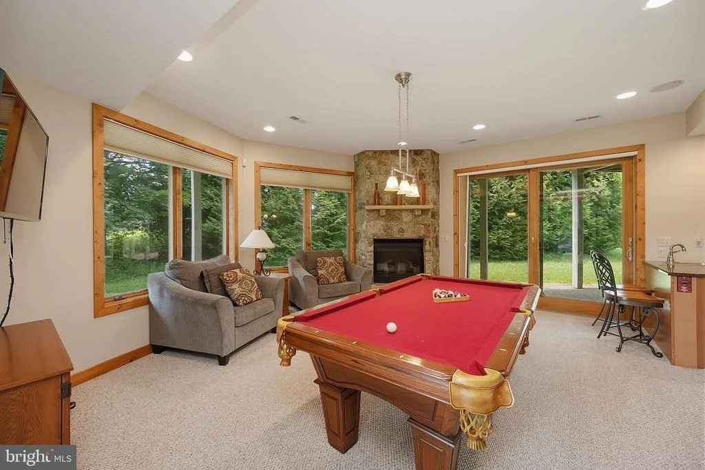 Photo of 250 LAKE POINTE DRIVE