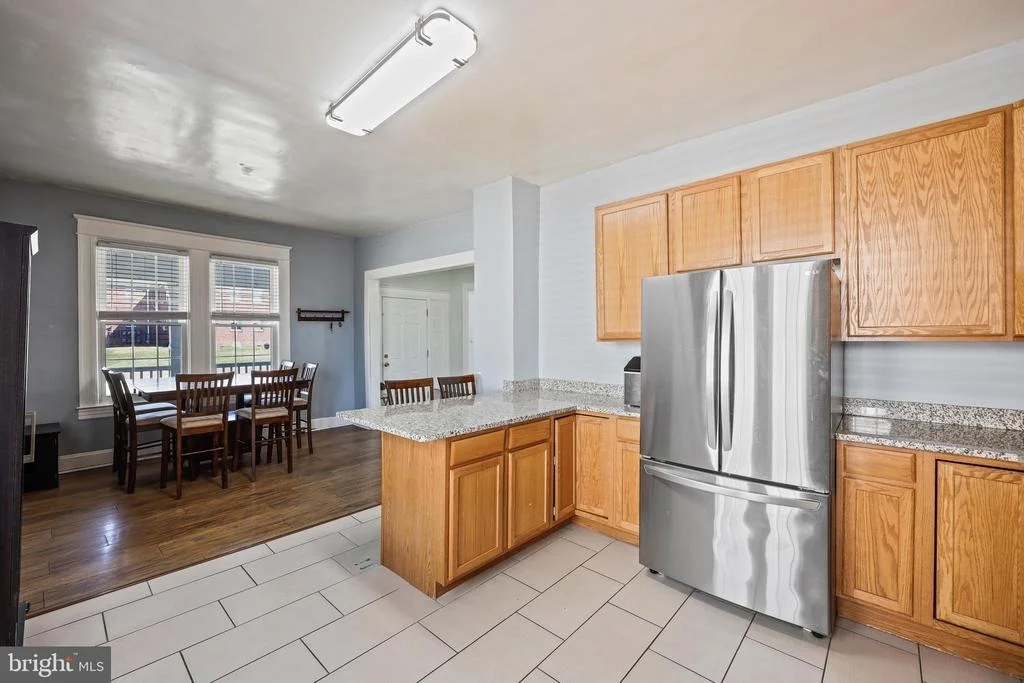 Photo of 1014 LEEDS AVENUE