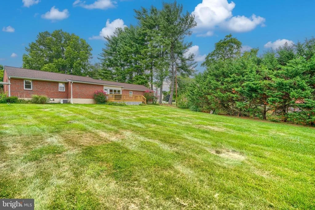 Photo of 323 MONTGOMERY DRIVE