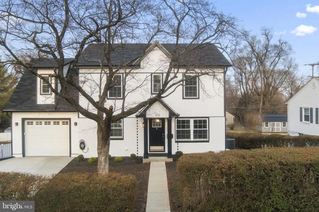 Photo of 305 WINE STREET