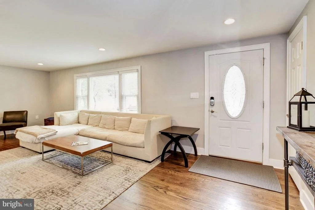 Photo of 6209 BROOKLYN BRIDGE ROAD