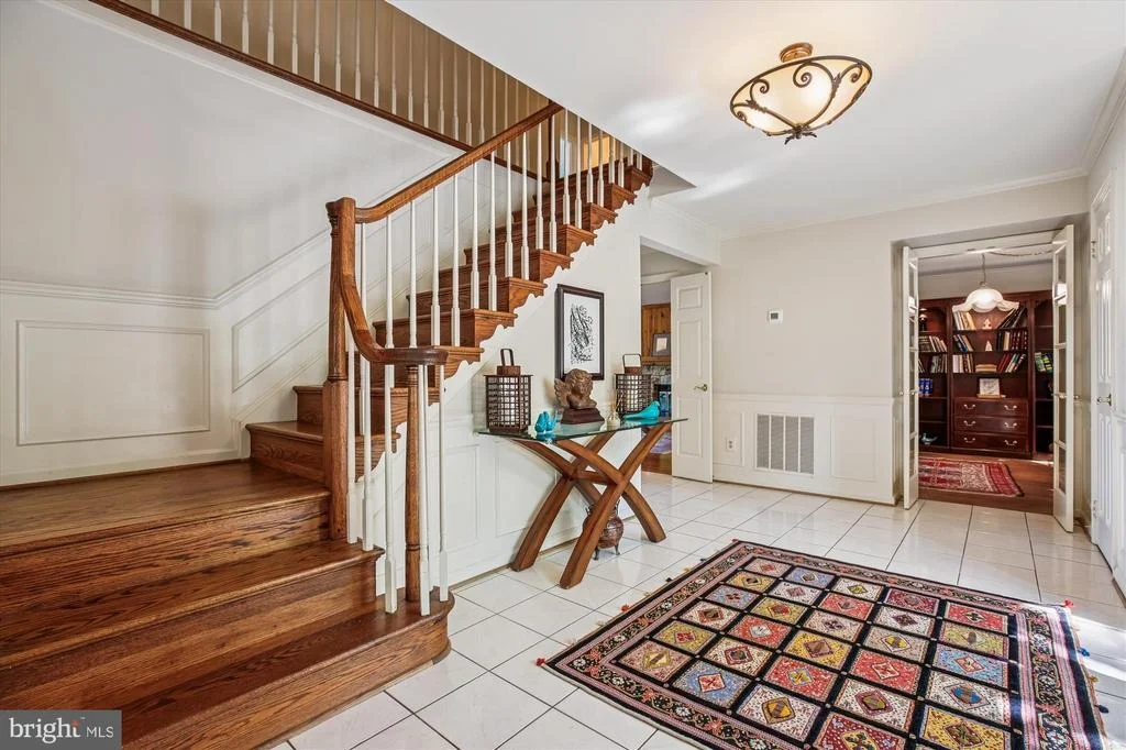 Photo of 9537 FOX HOLLOW