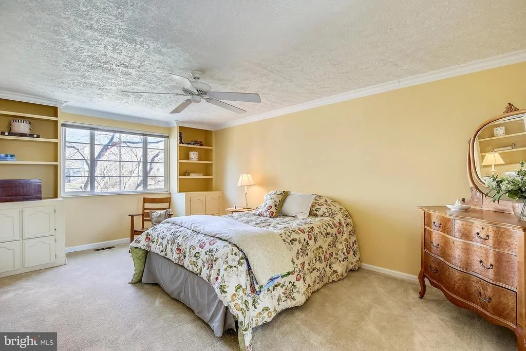 Photo of 19404 FRAMINGHAM DRIVE