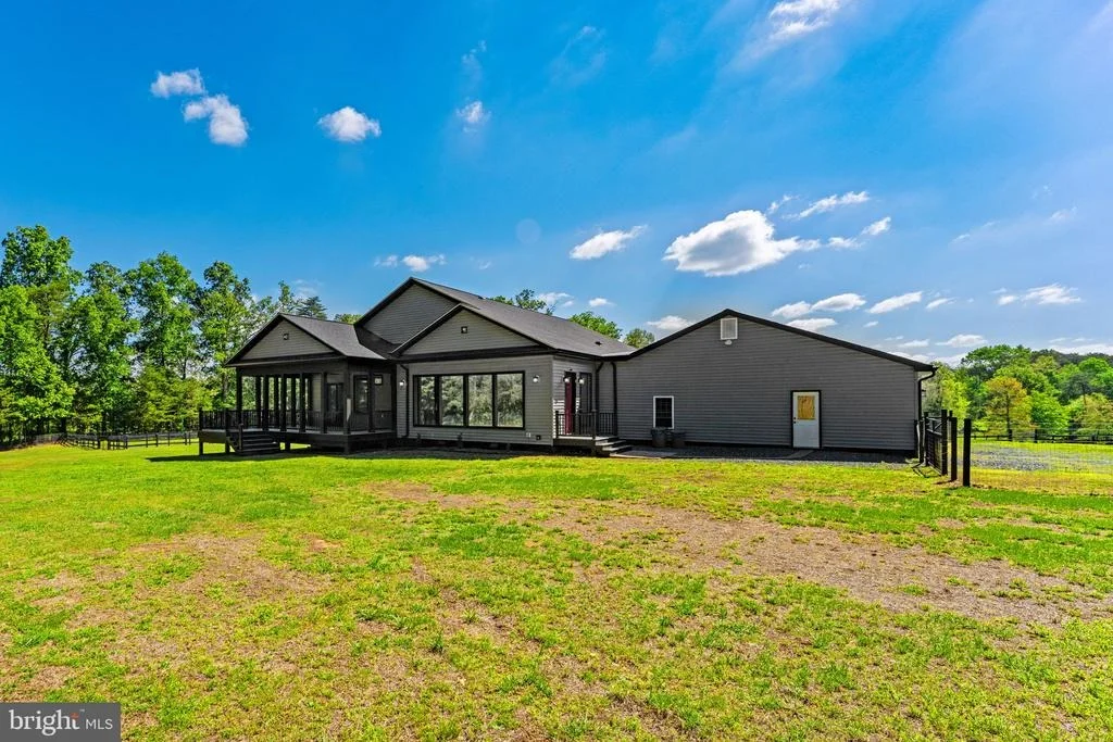 Photo of 11597 YEATS DRIVE