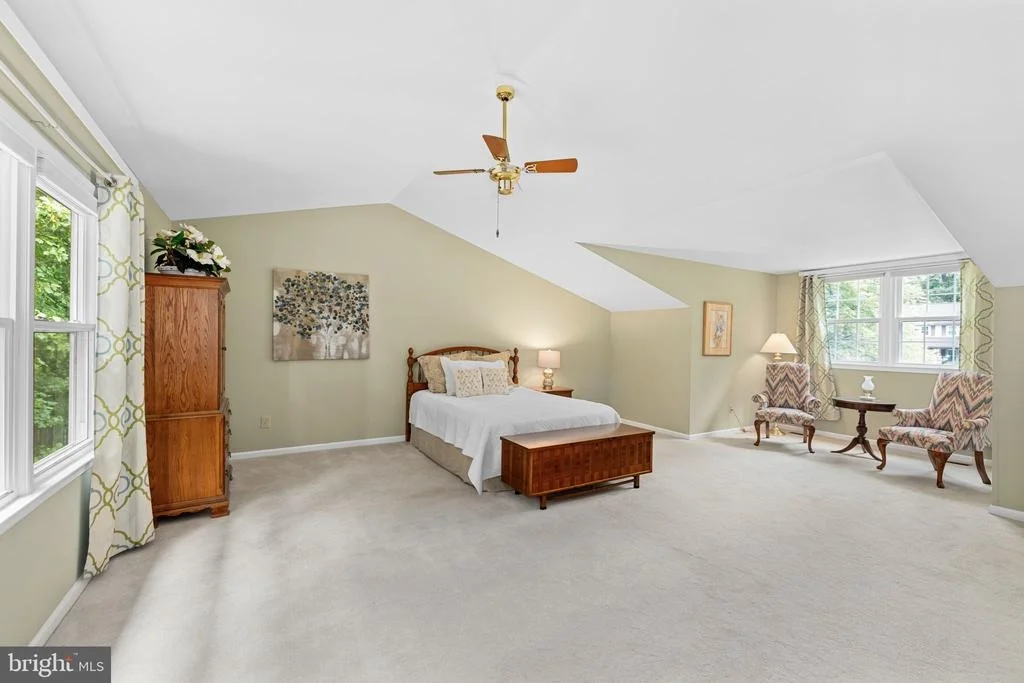 Photo of 9304 MAINSAIL DRIVE