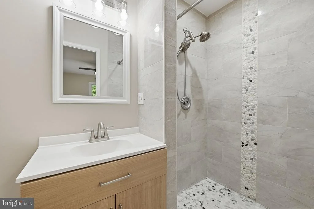 Photo of 4915 SHARON ROAD
