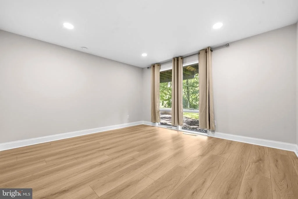 Photo of 9416 HOLBROOK LANE