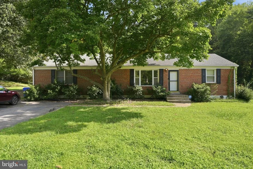 Photo of 3260 GREEN MEADOWS DRIVE